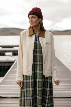 White Barn Jacket: Shoreline Zip Outerwear with Contrast Collar