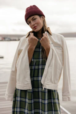 White Barn Jacket: Shoreline Zip Outerwear with Contrast Collar -ROOLEE FASHION SHOP 7W4A1758 ef887a73 6c0a 40b8 873d 87a2a1a6896c