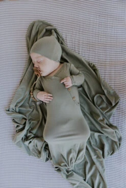 Newborn Baby Bundle: 3-Piece Knotted Gown, Swaddle & Hat Set -ROOLEE FASHION SHOP 7W4A1922 d8f16041 aa54 4bc3 8d40 844626fd6d4c