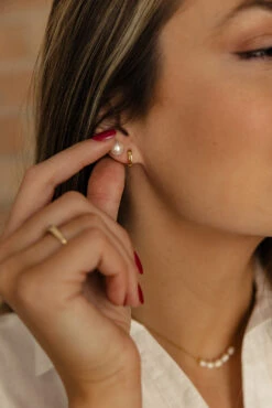 Classic Pearl Stud Earrings with Hypoallergenic Surgical Steel Posts -ROOLEE FASHION SHOP 7W4A2008