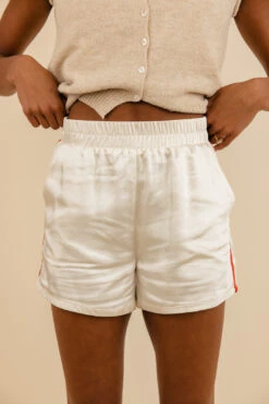 Zuri Boxer Shorts: Comfortable Silky Loungewear with Pockets 25 Zuri Boxer Shorts: Comfortable Silky Loungewear with Pockets -ROOLEE FASHION SHOP 7W4A2109 fe60b285 c7d2 42c8 879c 29b0f561ad5f