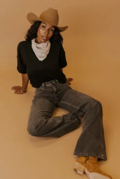 Free People Tinsley Baggy High Rise Jeans 28 Free People Tinsley Baggy High Rise Jeans -ROOLEE FASHION SHOP 7W4A2149 2184c25c bbd3 4bcf aa83 d2c541d6471c