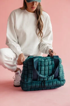 Benny Quilted Travel Bag: The Ultimate Weekender for Organized Travel -ROOLEE FASHION SHOP 7W4A2179 f3da276a 7912 4817 8aeb c2599de3ac66