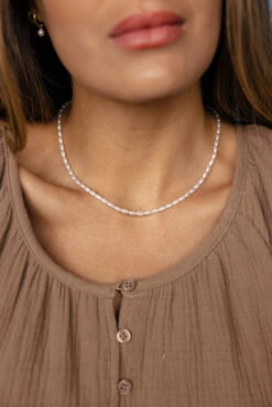 Calypso Pearl Choker - Elegant Dainty Necklace for Women