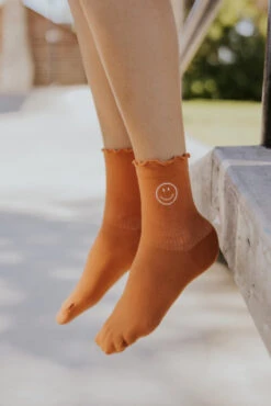 ROOLEE Aldrin Sock Pack: 3-Pack Checkered & Smiley Face Crew Socks 17 ROOLEE Aldrin Sock Pack: 3-Pack Checkered & Smiley Face Crew Socks -ROOLEE FASHION SHOP 7W4A2594 ab748dd0 d837 40fc be35 9133ff46d9f0