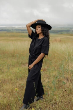 SALT Linden Heights Textured Two-Piece Set -ROOLEE FASHION SHOP 7W4A2982 65181978 bbf2 4b87 ada3 337e0cc4c97c