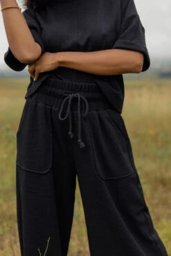 SALT Linden Heights Textured Two-Piece Set