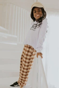 Vans Kids Center Chest Long Sleeve BFF Tee - Glitter Logo Graphic 13 Vans Kids Center Chest Long Sleeve BFF Tee - Glitter Logo Graphic -ROOLEE FASHION SHOP 7W4A3007 100b3159 726f 4b80 ac12 e59bf6a43826