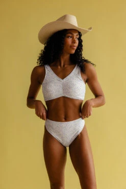 Rockpoint 4-Way Reversible Bralette 16 Rockpoint 4-Way Reversible Bralette -ROOLEE FASHION SHOP 7W4A4240 1a484875 1dd3 474b 9714 739b85436755