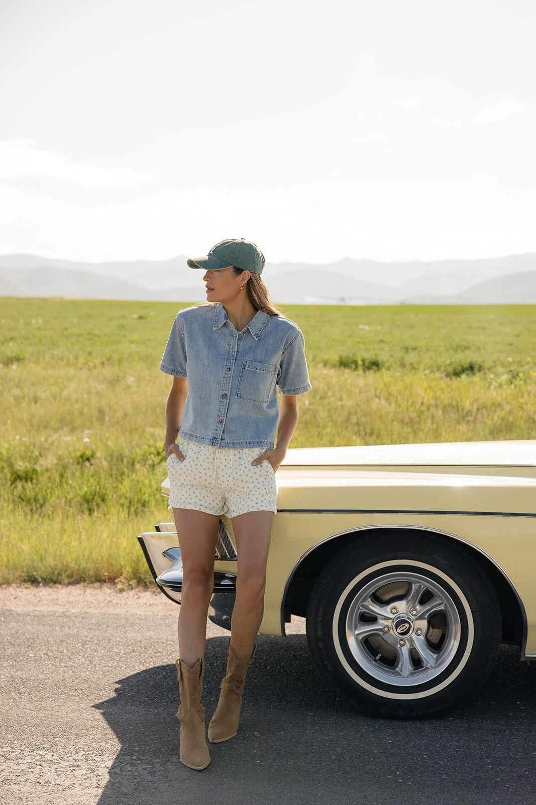 Short Sleeve Denim Button Down Blouse: Relaxed Western Style 6 Short Sleeve Denim Button Down Blouse: Relaxed Western Style - Image 4