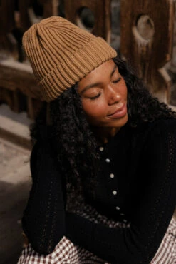 Ribbed Knit Beanie - The Wharf Classic Winter Essential -ROOLEE FASHION SHOP 7W4A4685