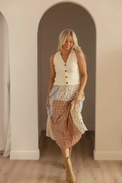 Ribbed Button-Down Vest - V-Neck Stretchy Knit Top 16 Ribbed Button-Down Vest - V-Neck Stretchy Knit Top -ROOLEE FASHION SHOP 7W4A4739