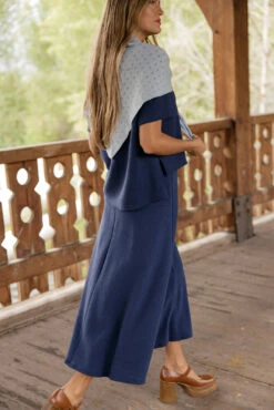 Midnight Muse Midi Skirt -ROOLEE FASHION SHOP 7W4A4761 c1ada161 bf5e 4978 b59a 4ecdfcaedd1e