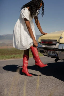 Izabella Western Cowboy Boots with Contrasted Embroidery -ROOLEE FASHION SHOP 7W4A4765