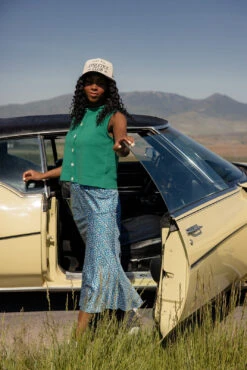 Green Retro Button-Up Vest - Sleeveless Summer Fashion Top 14 Green Retro Button-Up Vest - Sleeveless Summer Fashion Top -ROOLEE FASHION SHOP 7W4A4938