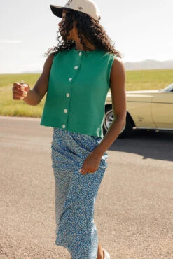 Green Retro Button-Up Vest - Sleeveless Summer Fashion Top