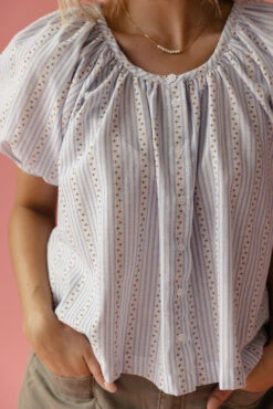 Floral and Gingham Mixed Print Button Down Blouse with Puff Sleeves 21 Floral and Gingham Mixed Print Button Down Blouse with Puff Sleeves -ROOLEE FASHION SHOP 7W4A5114