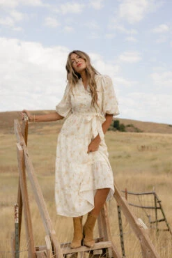 Floral Tiered Midi Dress with Pockets and Tie Waist -ROOLEE FASHION SHOP 7W4A5196 e842e4c0 6846 4498 a4a3 eaae6a6f3ad1