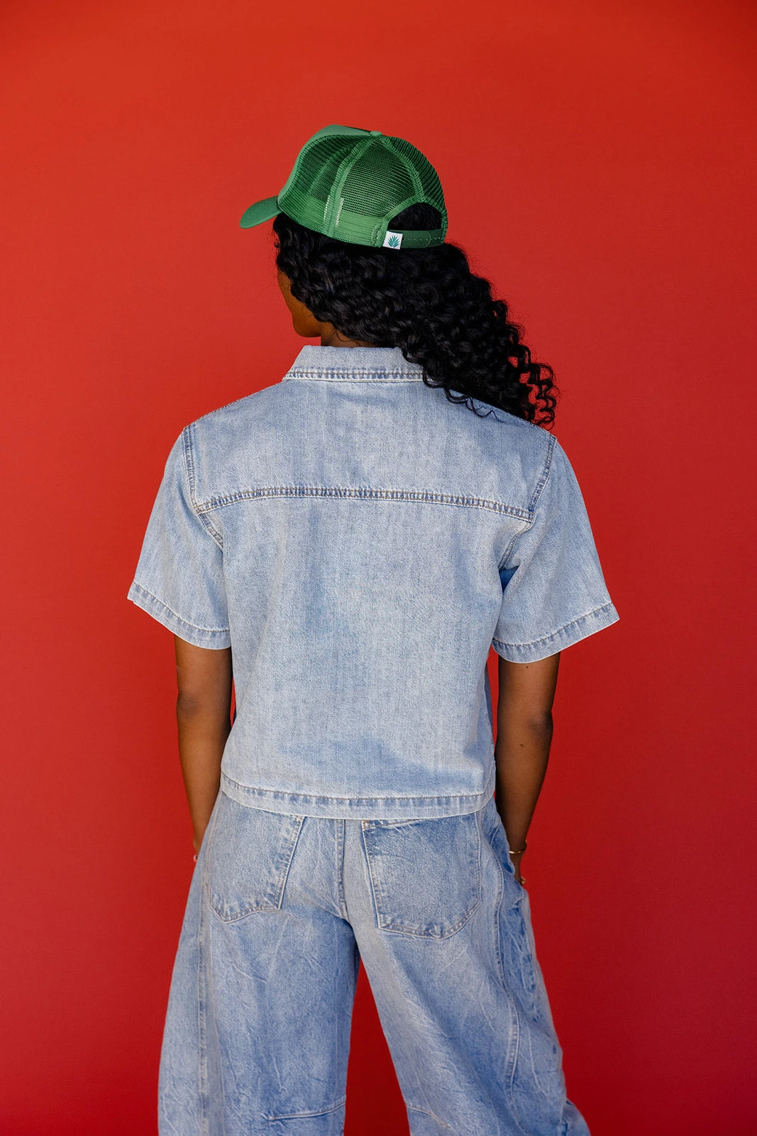 Short Sleeve Denim Button Down Blouse: Relaxed Western Style 11 Short Sleeve Denim Button Down Blouse: Relaxed Western Style - Image 9