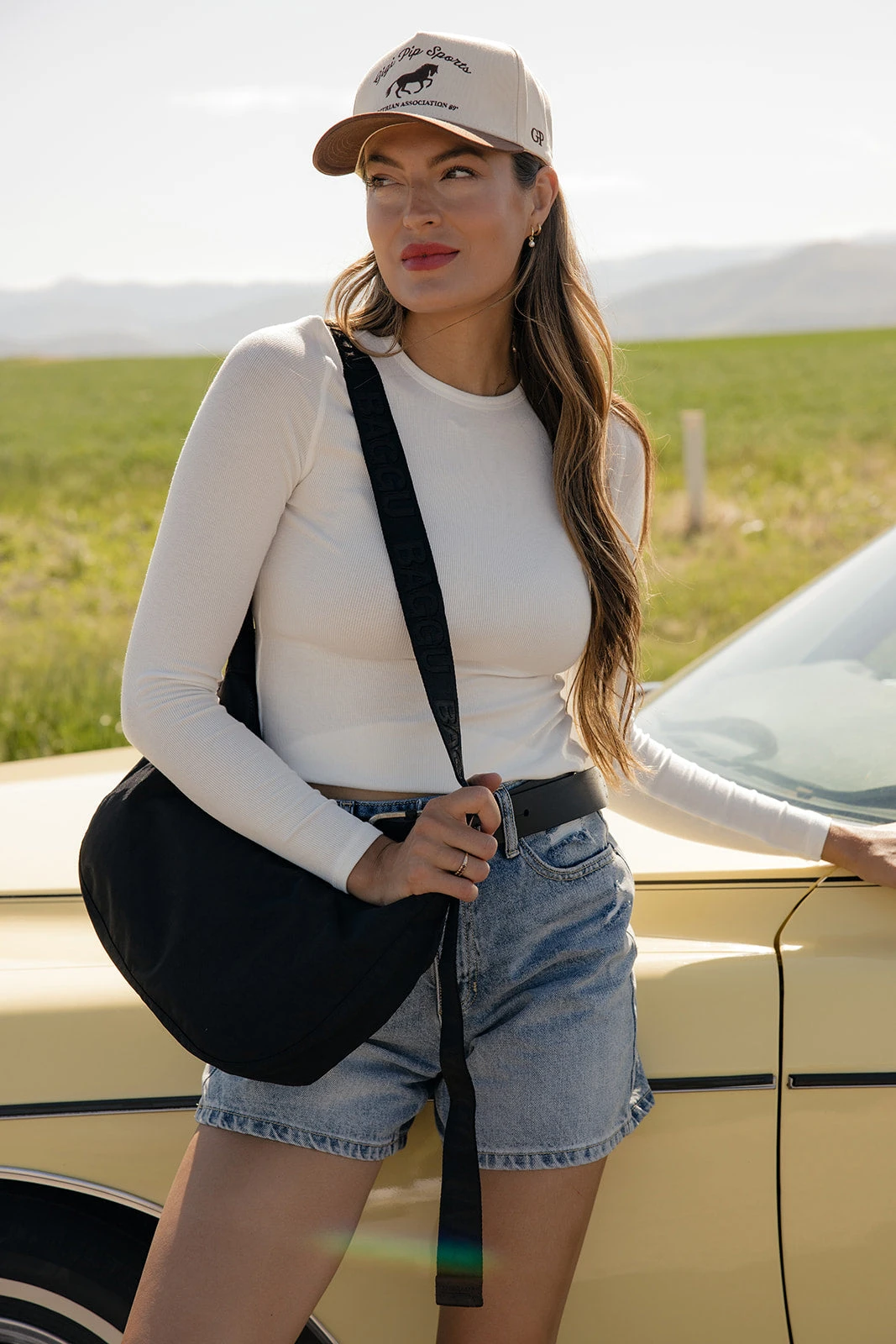 BAGGU Medium Nylon Crescent Bag 8 BAGGU Medium Nylon Crescent Bag - Image 6