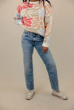 Free People Risk Taker Mid Rise Straight Leg Jeans 30 Free People Risk Taker Mid Rise Straight Leg Jeans -ROOLEE FASHION SHOP 7W4A5471 53e81258 dc89 4db8 af9e 97b783a8f0b8