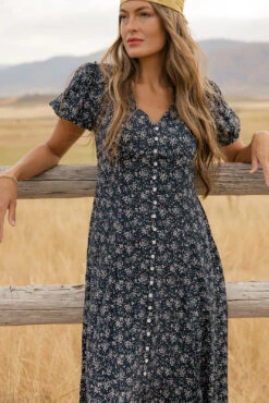 Floral V-Neck Maxi Dress with Pockets and Puff Sleeves -ROOLEE FASHION SHOP 7W4A5487 4bcdd213 853b 4df2 a16d c8b22cbaa305