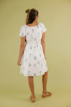 Floral Embroidered V-Neck Dress with Puff Sleeves and Pockets -ROOLEE FASHION SHOP 7W4A5610