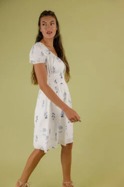 Floral Embroidered V-Neck Dress with Puff Sleeves and Pockets -ROOLEE FASHION SHOP 7W4A5629 843145b3 c0f3 4c36 9e45 2bee6927ad9d