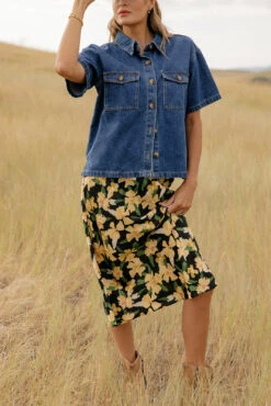 Floral Print Black Midi Skirt with Comfortable Elastic Waistband -ROOLEE FASHION SHOP 7W4A5641 bafd2118 b4af 42e5 accd 523c2ce15295