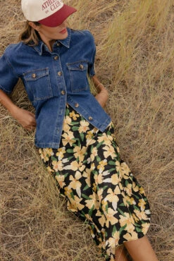 Floral Print Black Midi Skirt with Comfortable Elastic Waistband -ROOLEE FASHION SHOP 7W4A5651