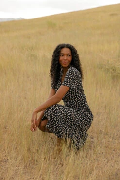 Willow Row Button Midi -ROOLEE FASHION SHOP 7W4A5717 9e5b052f a707 4db7 8386 28e2990f1608