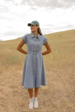 Structured A-Line Denim Button-Down Dress with Collar -ROOLEE FASHION SHOP 7W4A5735