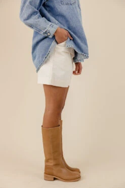 Let Me Be Pleated Bermuda Shorts with Elastic Waistband -ROOLEE FASHION SHOP 7W4A6109