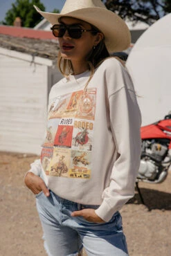 Western Rodeo Graphic Pullover - Oversized Terry-Lined Sweatshirt