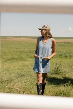 Sleeveless Denim Button-Down Mini Dress with Pockets -ROOLEE FASHION SHOP 7W4A6288