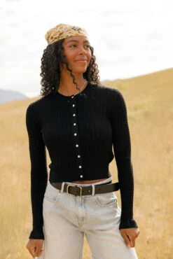 Edith Ruffle Cardigan -ROOLEE FASHION SHOP 7W4A6288 24c7b537 a795 4479 b8d4 e929a1c87c83