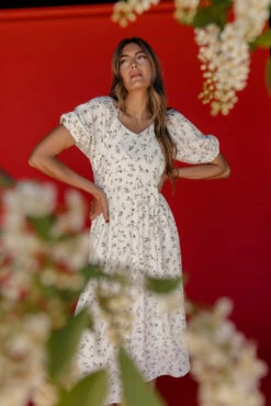 Floral Puff Sleeve Midi Dress with Pockets in Cream -ROOLEE FASHION SHOP 7W4A6333