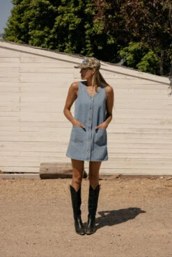 Sleeveless Denim Button-Down Mini Dress with Pockets