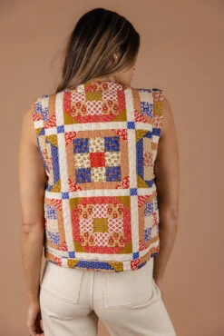 Kim Patchwork Puff Quilted Vest 11 Kim Patchwork Puff Quilted Vest -ROOLEE FASHION SHOP 7W4A6797 0341721f 0ab7 459c b9a1 d861436d180c