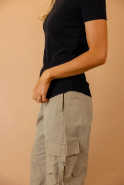 Sadie Solid Tee -ROOLEE FASHION SHOP 7W4A6942 af281039 8b7c 480a bc88 d8a4fefe2244