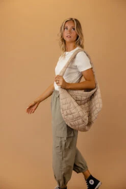 Sadie Solid Tee -ROOLEE FASHION SHOP 7W4A6980 9642fed4 0cc7 4697 9d9a 8e0c81d2c81e