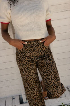 Leopard Print Barrel Jeans - Relaxed High-Rise Curved Leg -ROOLEE FASHION SHOP 7W4A7049 8f11a8c2 edd3 427e 92f8 af767add97b9