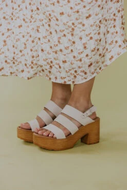 Comfortable Strappy Platform Heels - Frisa Lightweight Leather Sandals -ROOLEE FASHION SHOP 7W4A7112 4cecc96a b471 42bd 900d 1a83e204229d