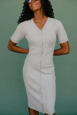 Button Front Bodycon Midi Dress - Nursing Friendly Office Style -ROOLEE FASHION SHOP 7W4A8339 ec7266dc 22b1 48e1 9a9f b227b0909d26