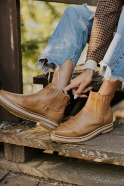 ROOLEE Prince Booties: Premium Leather Chukka Boots -ROOLEE FASHION SHOP 7W4A8584 bee03475 103a 4a5c b69c 6eaf22618f79