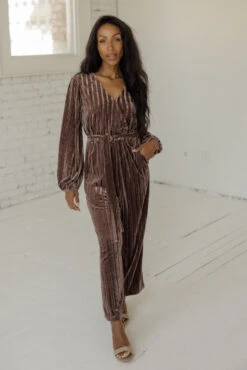 SALT Laurene Textured Velvet Wide-Leg Jumpsuit -ROOLEE FASHION SHOP 7W4A8744
