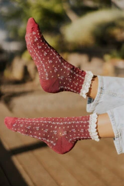 Free People Rosebud Waffle Knit Ankle Socks with Floral Embroidery 25 Free People Rosebud Waffle Knit Ankle Socks with Floral Embroidery -ROOLEE FASHION SHOP 7W4A8897