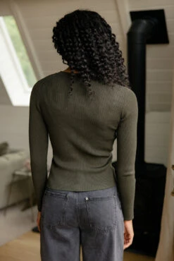 Be Cool Carly Ribbed Long Sleeve Top -ROOLEE FASHION SHOP 7W4A8929