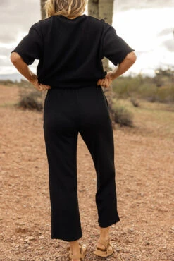 The Iris Textured Wide-Leg Pants with Pockets -ROOLEE FASHION SHOP 7W4A8971 f8c6cccc 2011 414d bb6f a1c5aa56959f