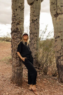 The Iris Textured Wide-Leg Pants with Pockets -ROOLEE FASHION SHOP 7W4A9021